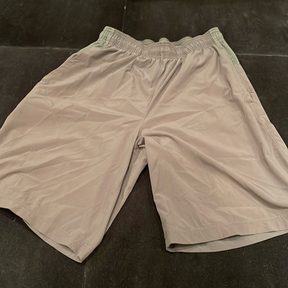 Reebok athletic shorts, light black, dark gray, size M with pockets
